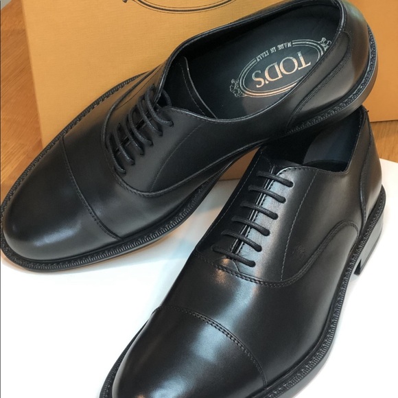 Tods Lace - Ups in leather. Rubber outsole with embossed rubber pebbles. - Picture 3 of 5